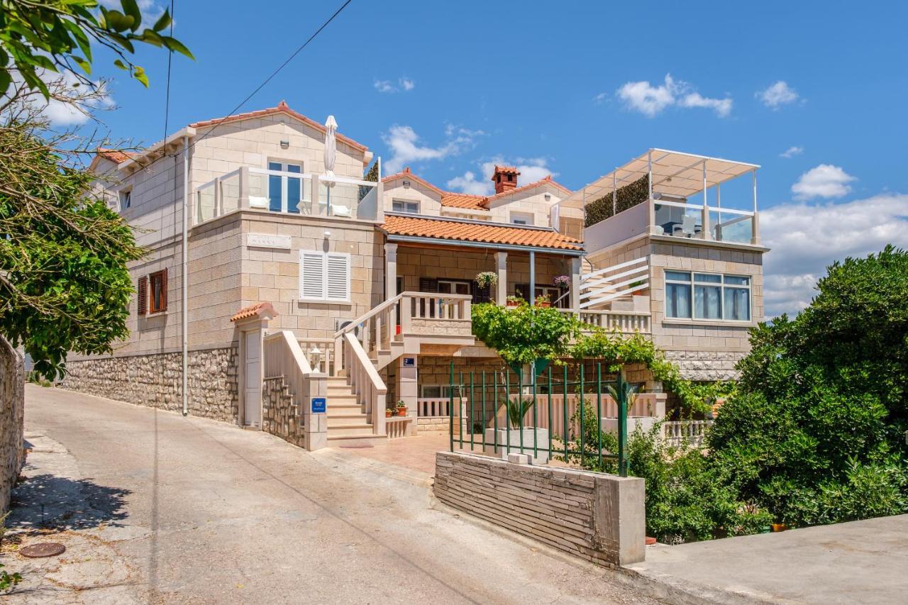 Apartment Darka 1 Sumartin Exterior photo